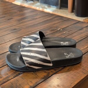 Off-white Spray Stripes Slides 43